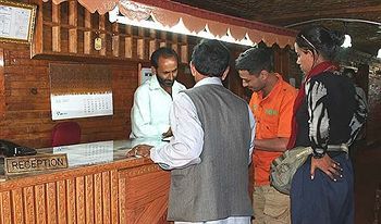 Hotel Zahgeer Continental Gulmarg Kültér fotó